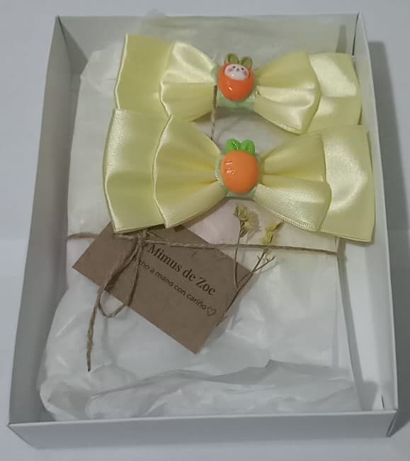Encanto Pascua Conejito Amarillo